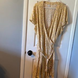 Old navy wrap dress